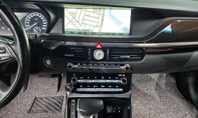 Genesis EQ900