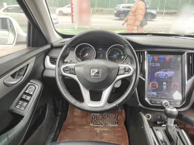 Zotye SR7