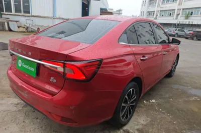 Roewe i5