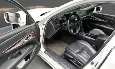 Infiniti M