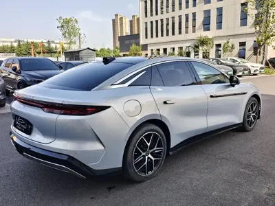 BYD 汉L