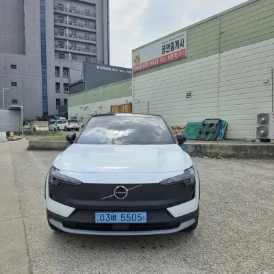 Volvo EX30
