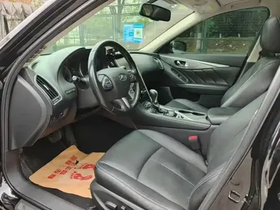 Infiniti Q50L