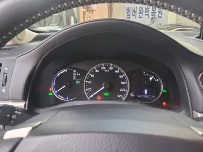 Lexus CT200h