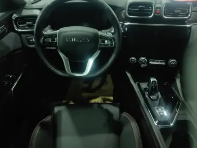 Lynk & Co 02