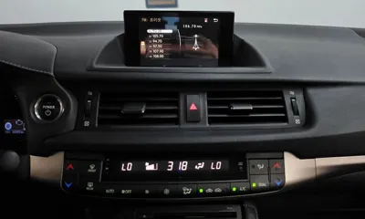 Lexus CT200h