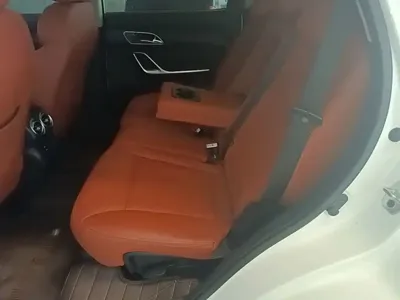 JAC Refine S7