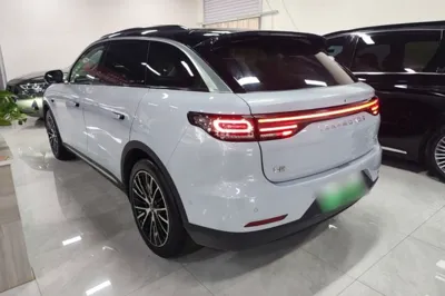 Leapmotor C11