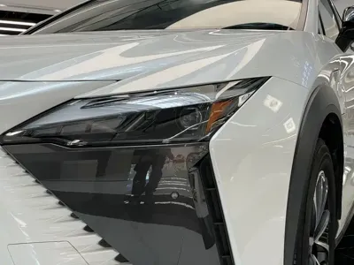 Lexus RZ