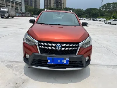 Venucia T70