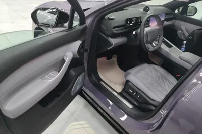 Nio EC6