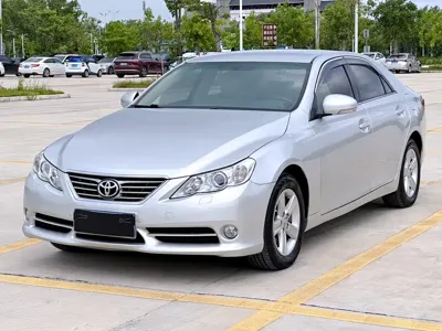 Toyota Reiz