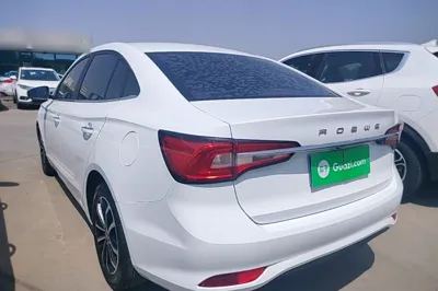 Roewe i5