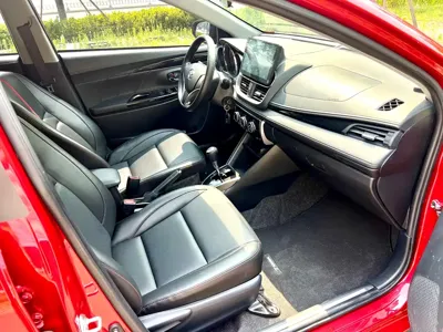 Toyota Yaris L
