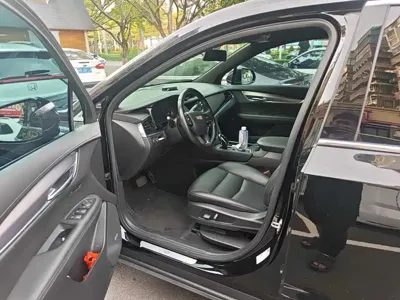 Cadillac XT6