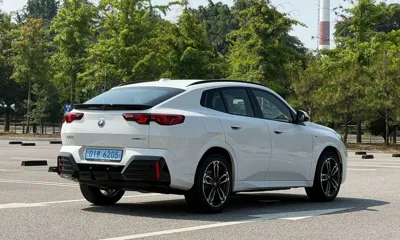 BMW iX2