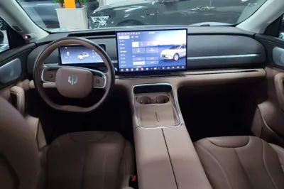 Leapmotor C11