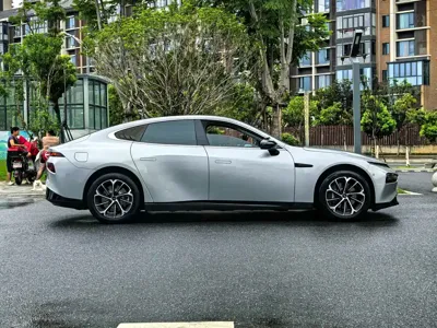 Xpeng P7