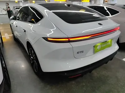 Nio ET5