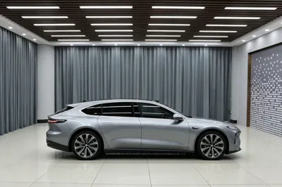 Nio ET7