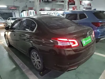 Peugeot 408