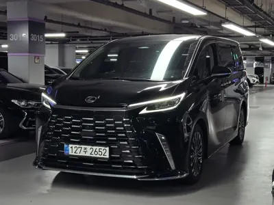 Lexus LM