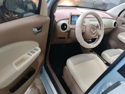 Wuling MINIEV