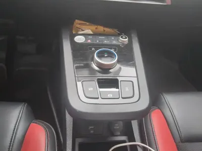 BYD e2