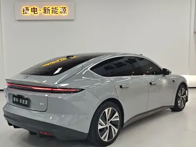 Nio ET5