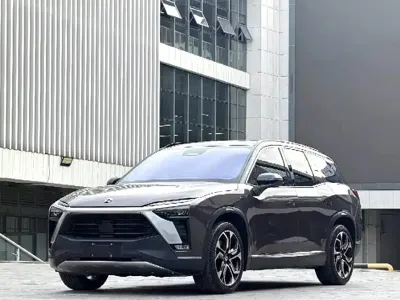 Nio ES8