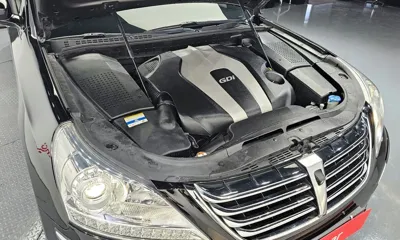 Hyundai Equus