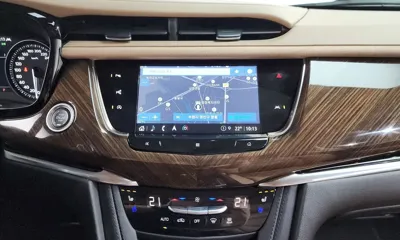 Cadillac XT6