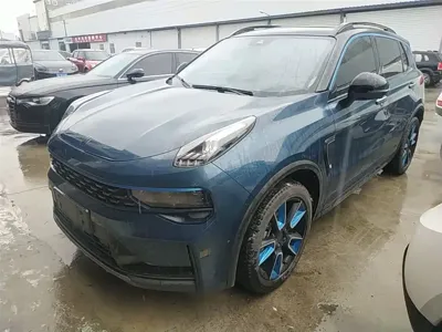 Lynk & Co 01