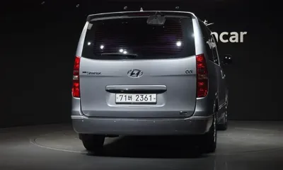 Hyundai Starex