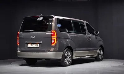 Hyundai Starex