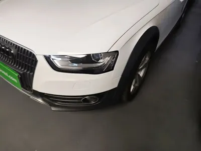 Audi A4 (Import)