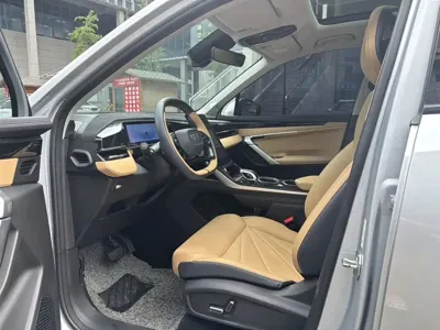 Geely Boyue L