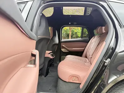 Nio EC6