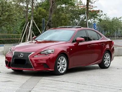 Lexus IS