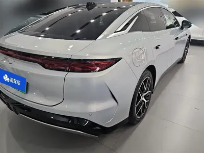 BYD 汉L