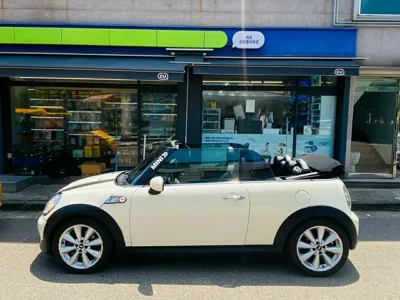 MINI Cooper Convertible