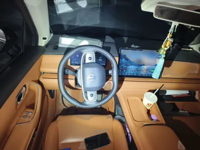 Leapmotor C10