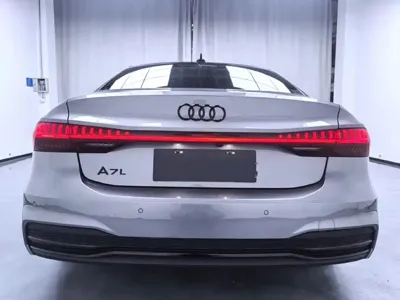 Audi A7L