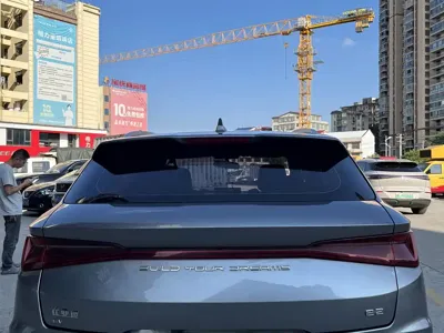 BYD e2