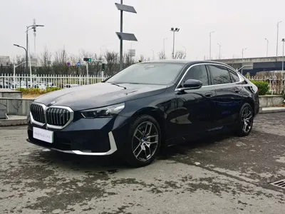 BMW i5