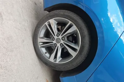 Geely Auto Binray