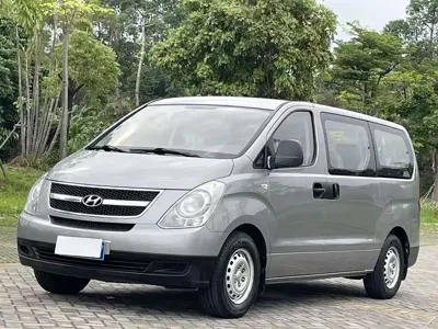 Hyundai H-1