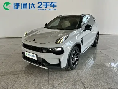 Lynk & Co 01 EM-P
