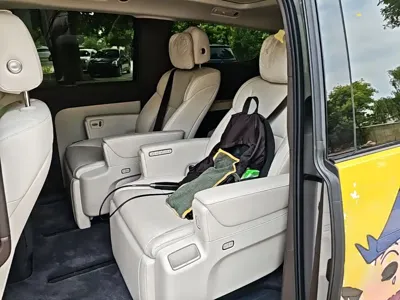 Li Auto Li MEGA