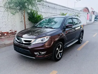 BYD S7